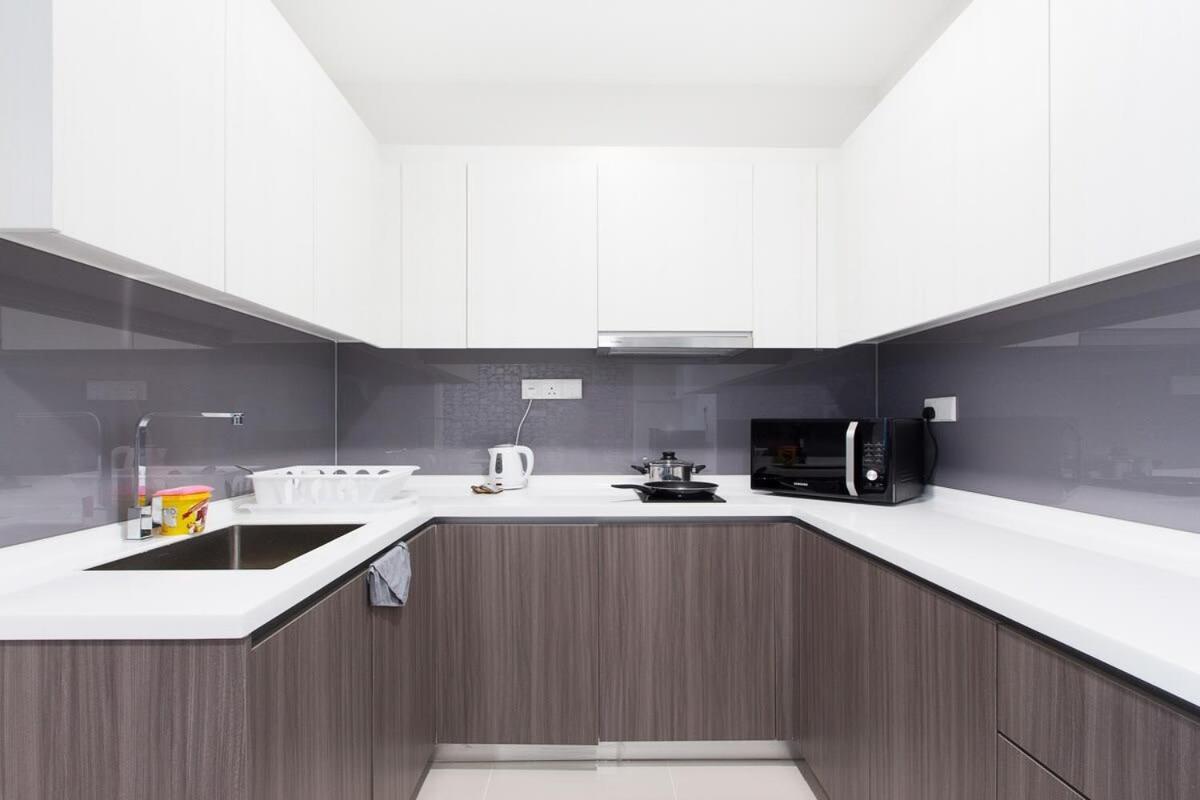 Modern, High Floor Suasana Suites 05 In Jb ジョホールバル エクステリア 写真