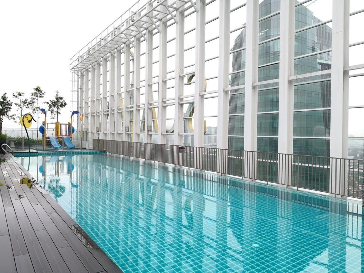 Modern, High Floor Suasana Suites 05 In Jb ジョホールバル エクステリア 写真